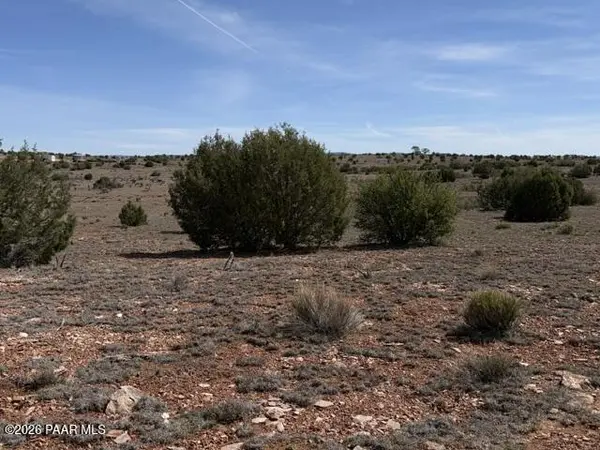 363se Via Dolorosa, Seligman, AZ 86337