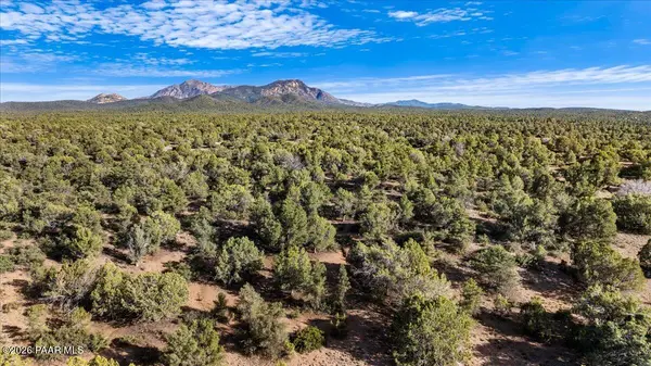 8475 W Meadowlark RD, Prescott, AZ 86305