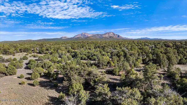 8475 W Meadowlark RD, Prescott, AZ 86305