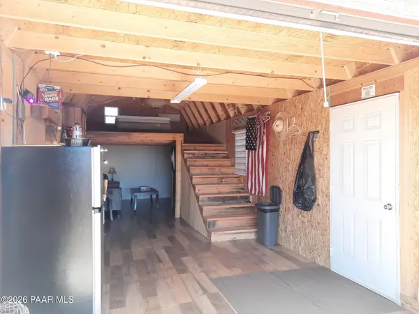 1309 W Badger Flats RD, Seligman, AZ 86337
