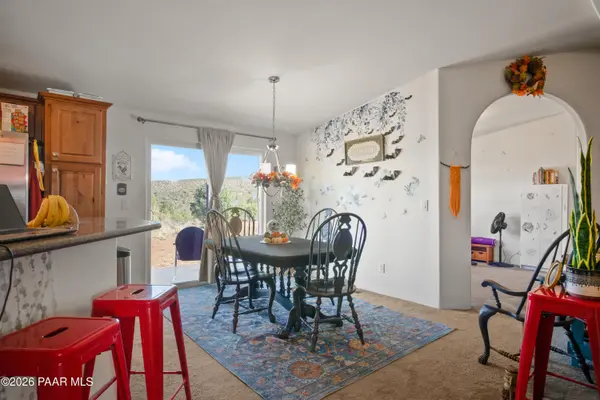 2404 S Knight Creek RD, Kingman, AZ 86401
