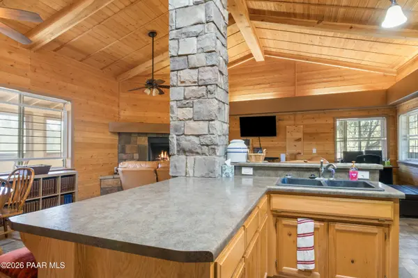 4895 N Gray Fox LN, Kingman, AZ 86401