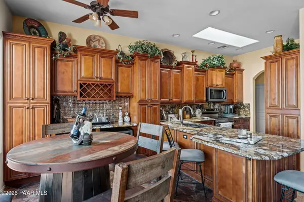 27306 N 219th AVE, Wittmann, AZ 85361