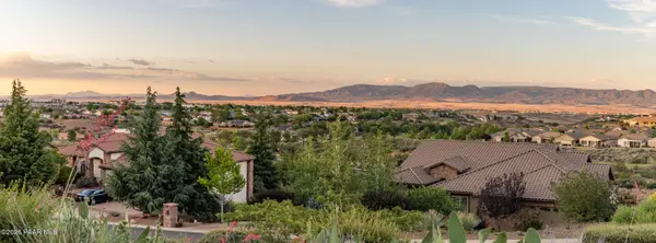 1460 N Split Rail TRL, Prescott Valley, AZ 86314
