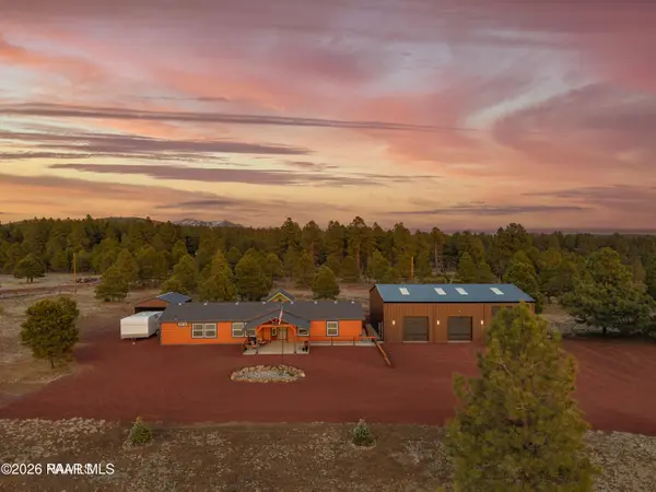 1150 N Three Bears LOOP, Parks, AZ 86018