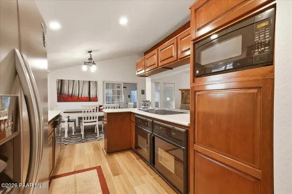 635 N Corral CIR, Dewey-humboldt, AZ 86327