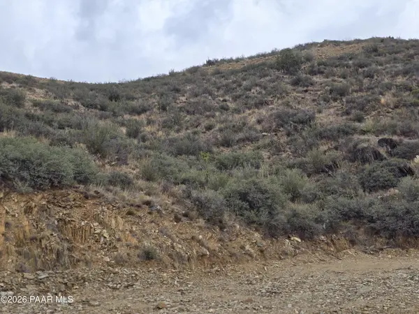 Lot 01 E Wolfpack Trail, Dewey-humboldt, AZ 86333