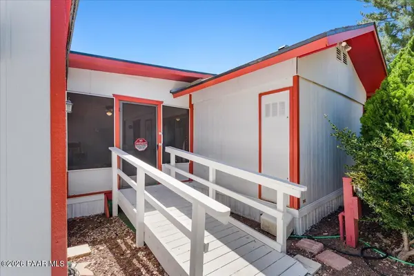 9980 E Piebald LN, Dewey-humboldt, AZ 86327