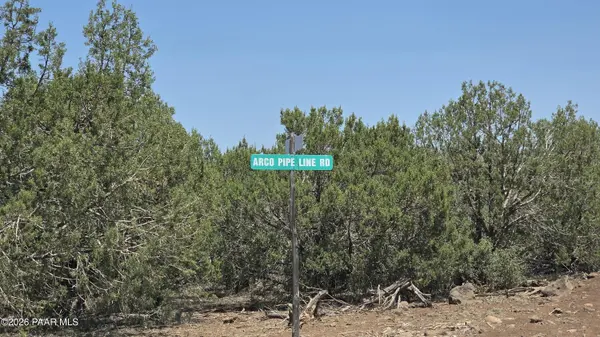 1026 S2 Arco Pipeline, Seligman, AZ 86046