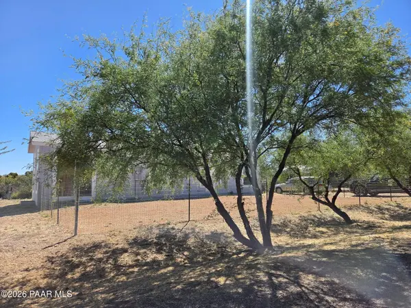20779 E Sierra DR, Mayer, AZ 86333