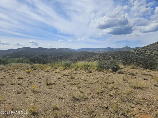 310 N Whisperwind DR, Prescott, AZ 86303