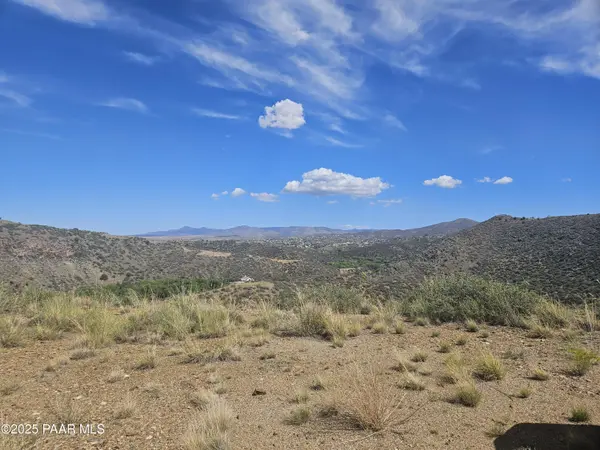 310 N Whisperwind DR, Prescott, AZ 86303
