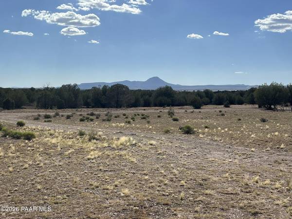 18c W Warren RD, Ash Fork, AZ 86320