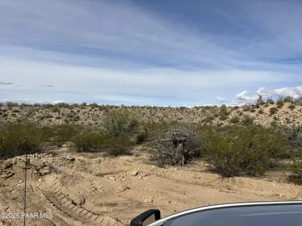 201-28-129 Back RD, Kingman, AZ 86401
