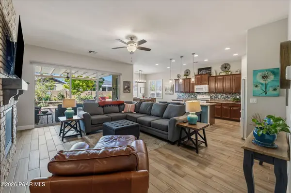 8636 N Wandering Creek RD, Prescott Valley, AZ 86315