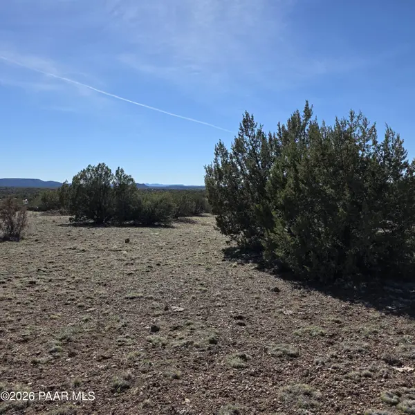 8a Off Tanner Rd, Ash Fork, AZ 86320