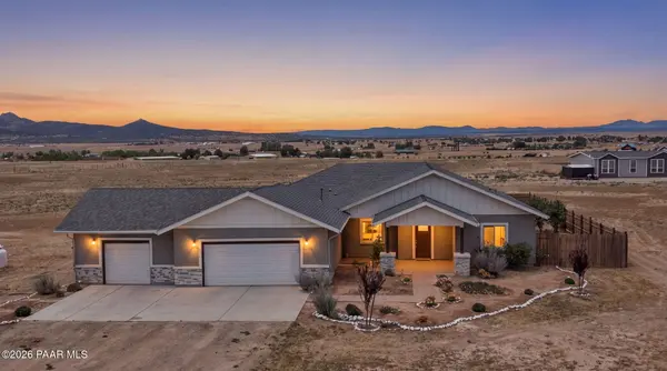 26180 N Vineyard LN, Paulden, AZ 86334