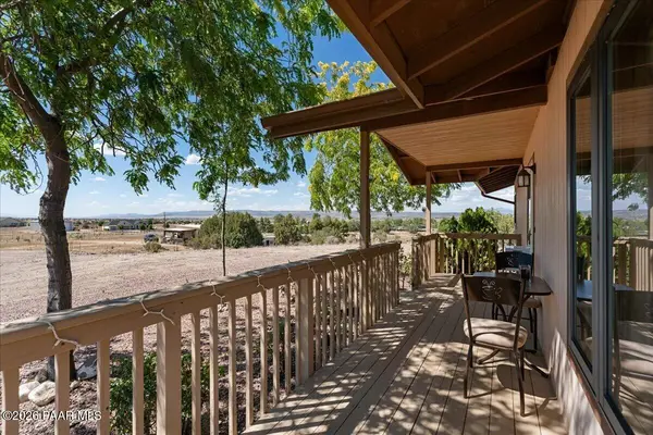 974 N Grandview, Paulden, AZ 86334