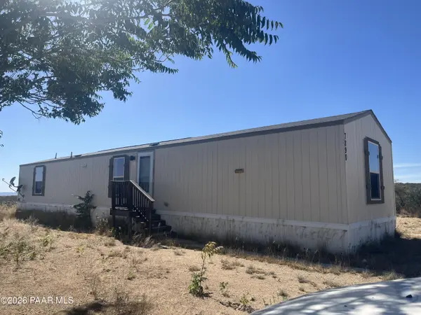 7890 W Putnam RD, Wilhoit, AZ 86332
