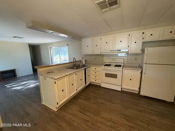 20581 E Prickly Pear DR, Mayer, AZ 86333