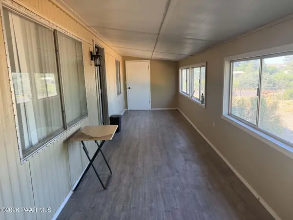 20581 E Prickly Pear DR, Mayer, AZ 86333