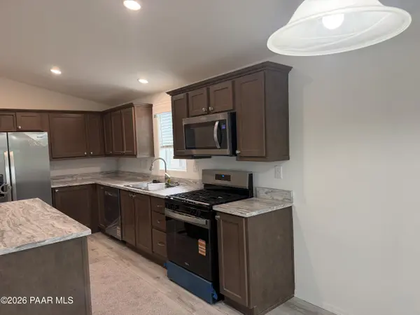 380 W Venice WAY, Paulden, AZ 86334
