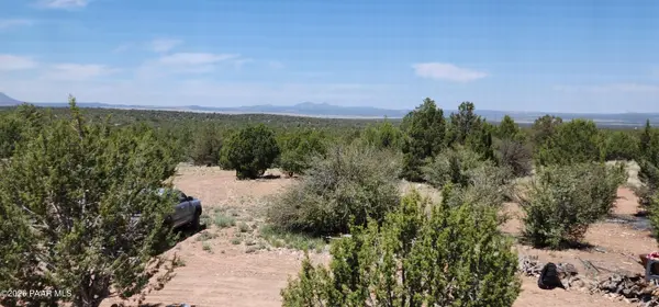 Lot 13 Ranch And Cattle, Ash Fork, AZ 86320