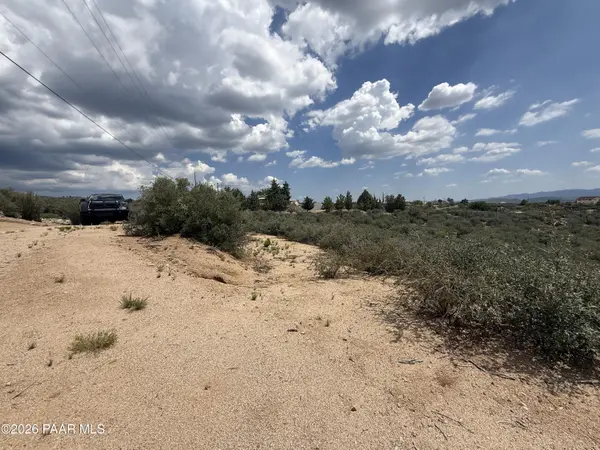 8180 S Bristol BLVD, Wilhoit, AZ 86332