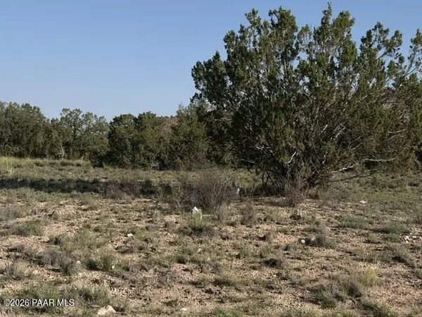 25840 W Granada RD, Seligman, AZ 86337