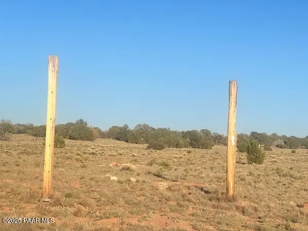 349nw Rocky Top RD, Seligman, AZ 86337