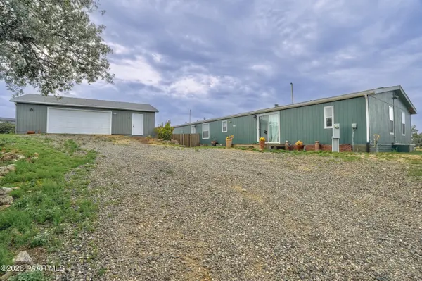 1075 N Ambassador RD, Dewey-humboldt, AZ 86327