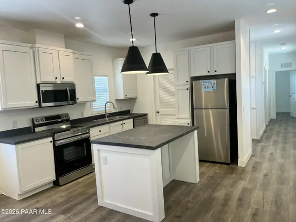 40 W La Jolla LN, Paulden, AZ 86334