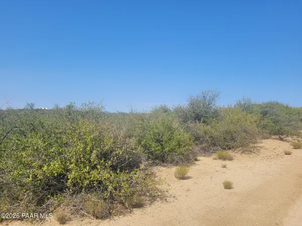 8095&8155 W Barrington RD, Wilhoit, AZ 86332