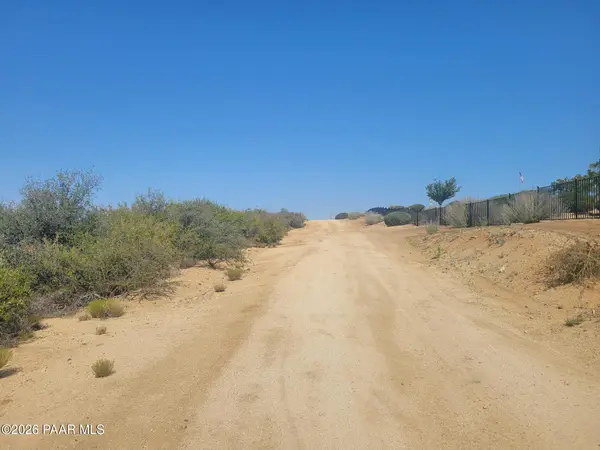 8095&8155 W Barrington RD, Wilhoit, AZ 86332