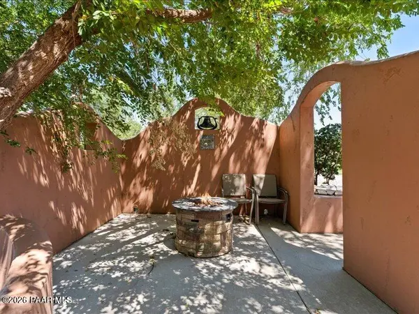 2075 W Big Chino RD, Paulden, AZ 86334
