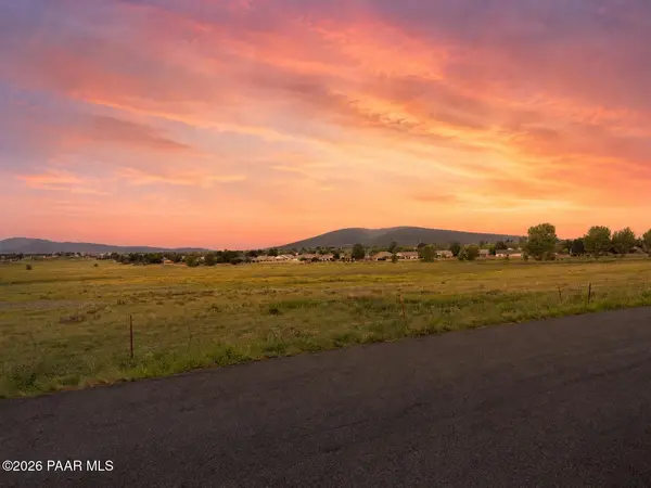 7040 E Roundup DR, Prescott Valley, AZ 86314