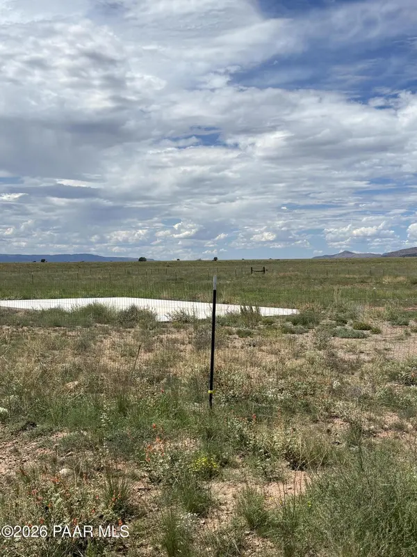 3210 W Limestone DR, Paulden, AZ 86334
