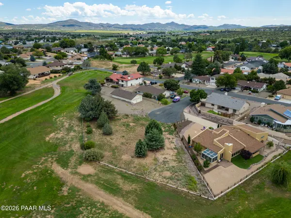 880 N Cowboy CIR, Dewey-humboldt, AZ 86327