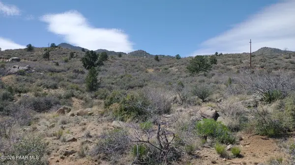 17600 W Watering Hole WAY, Kirkland, AZ 86332