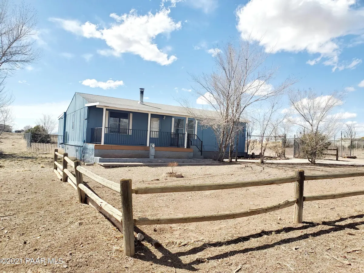 24820 N San Francisco ST, Paulden, AZ 86334