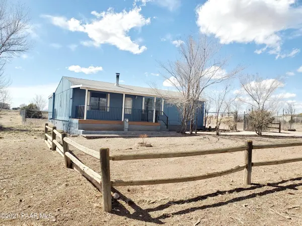 24820 N San Francisco ST,  Paulden,  AZ 86334