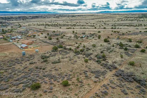 2035 N Cougar Path, Chino Valley, AZ 86323
