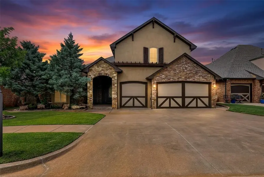 9021 NW 148th PL, Yukon, OK 73099