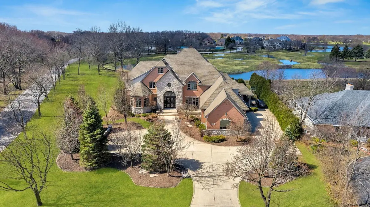 316 E Saint Andrews DR, Schererville, IN 46375