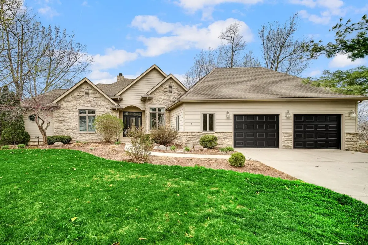 76 Braemar Drive, Valparaiso, IN 46385