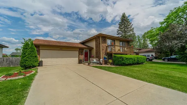 8735 Mathews ST, Crown Point, IN 46307