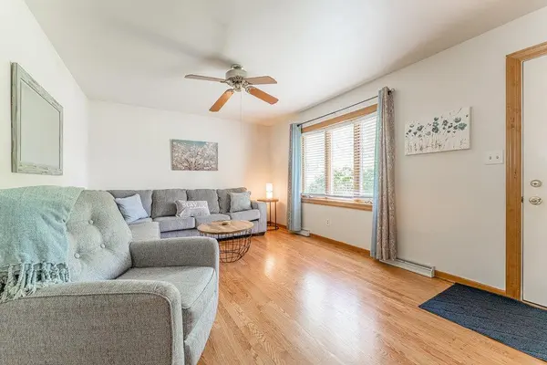 9833 Delaware Place, Highland, IN 46322