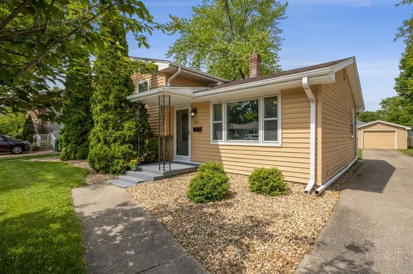 8146 Linden AVE, Munster, IN 46321