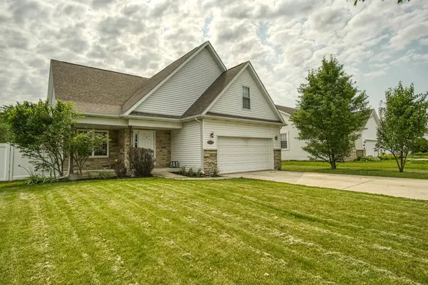 10375 Maine DR, Crown Point, IN 46307