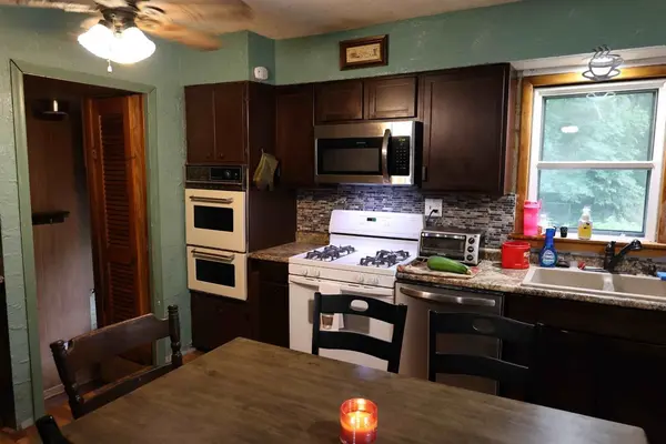 5654 Independence Avenue, Portage, IN 46368